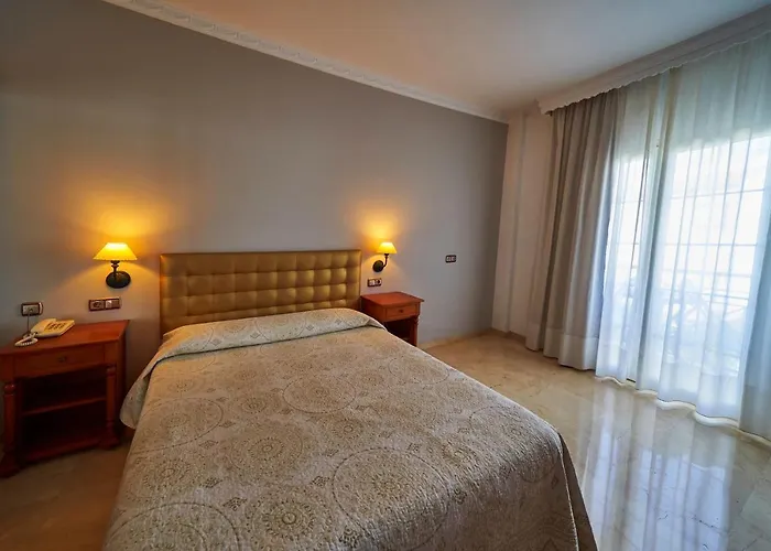 Bajamar Centro 2*