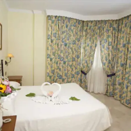 Hotell Bajamar Centro Nerja