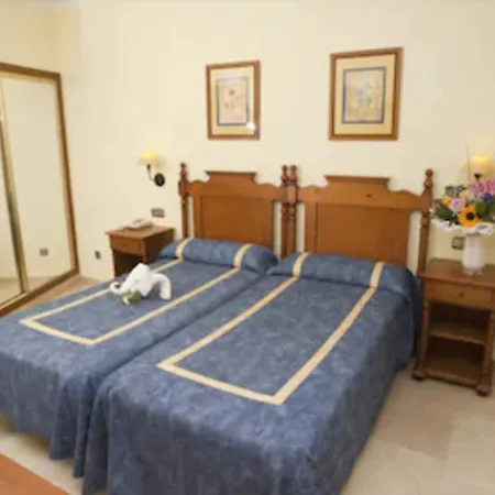 Szálloda Bajamar Centro Nerja
