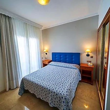 Hotell Bajamar Centro 2*