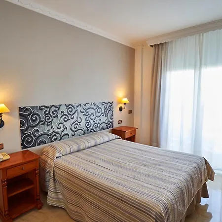Szálloda Bajamar Centro 2*