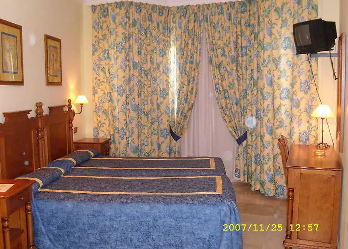 Bajamar Centro Hotel 2*