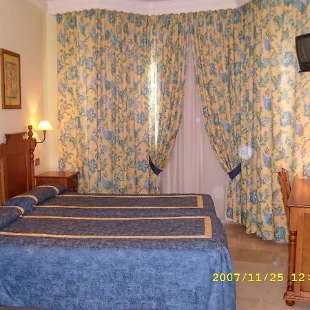 Bajamar Centro Отель 2*